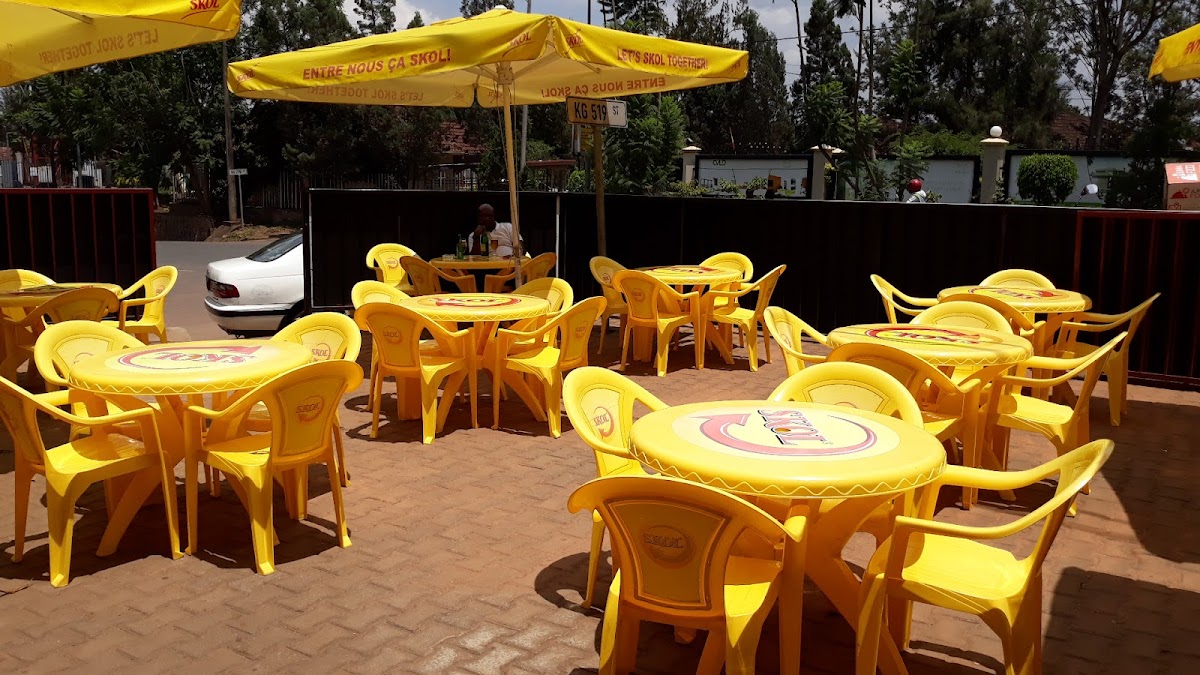 Mr Chips in Kibagabaga — the kind of casual-dining restaurant that worked its way through every Rwandan restaurant-licensing layer to reach 560 reviews