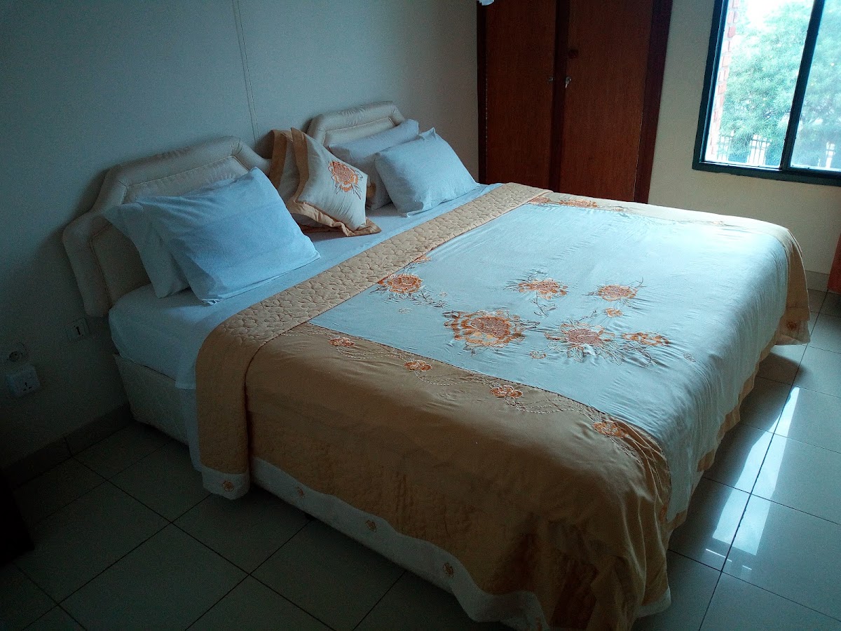 Photo of Bloom Back Hotel by Placide Niyorugira