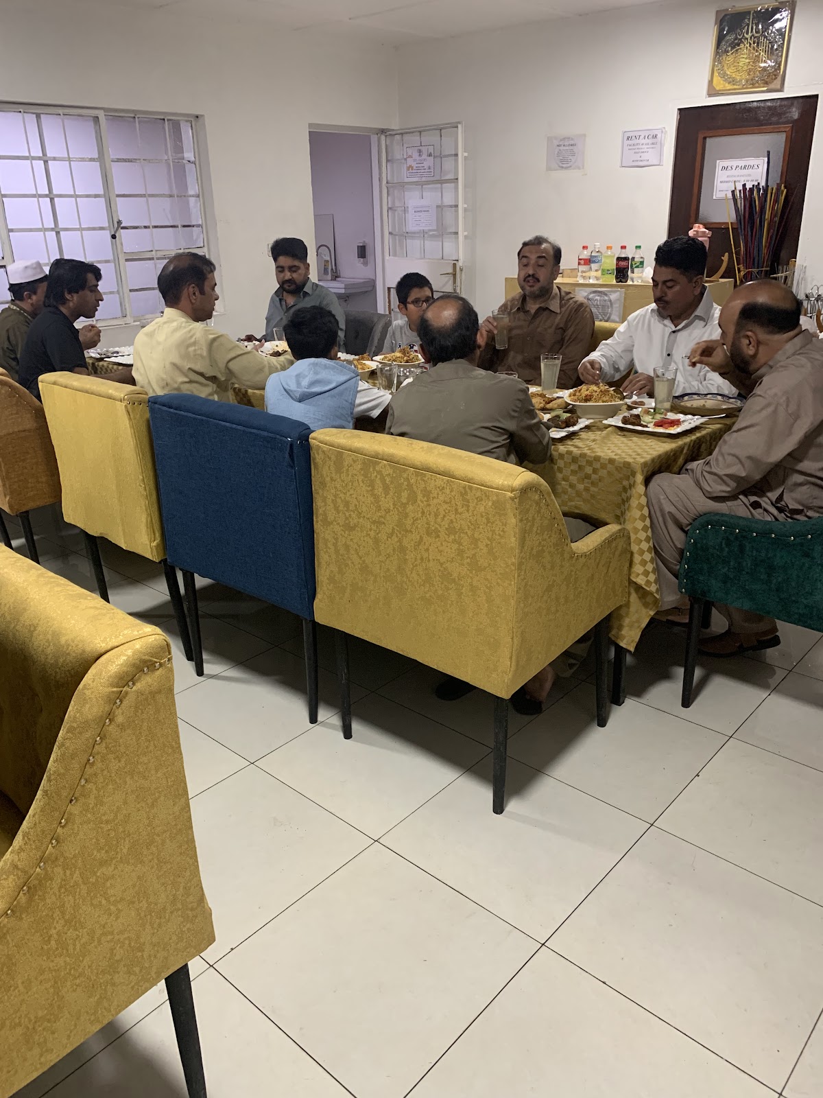 Des Pardes Restaurant
