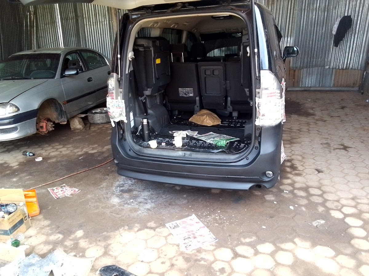 Photo of Thierry auto body repair and painting by Thierry Uwineza94