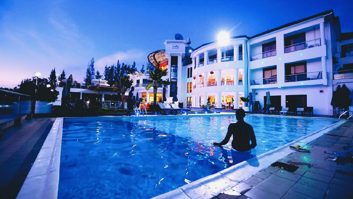 The Manor Hotel