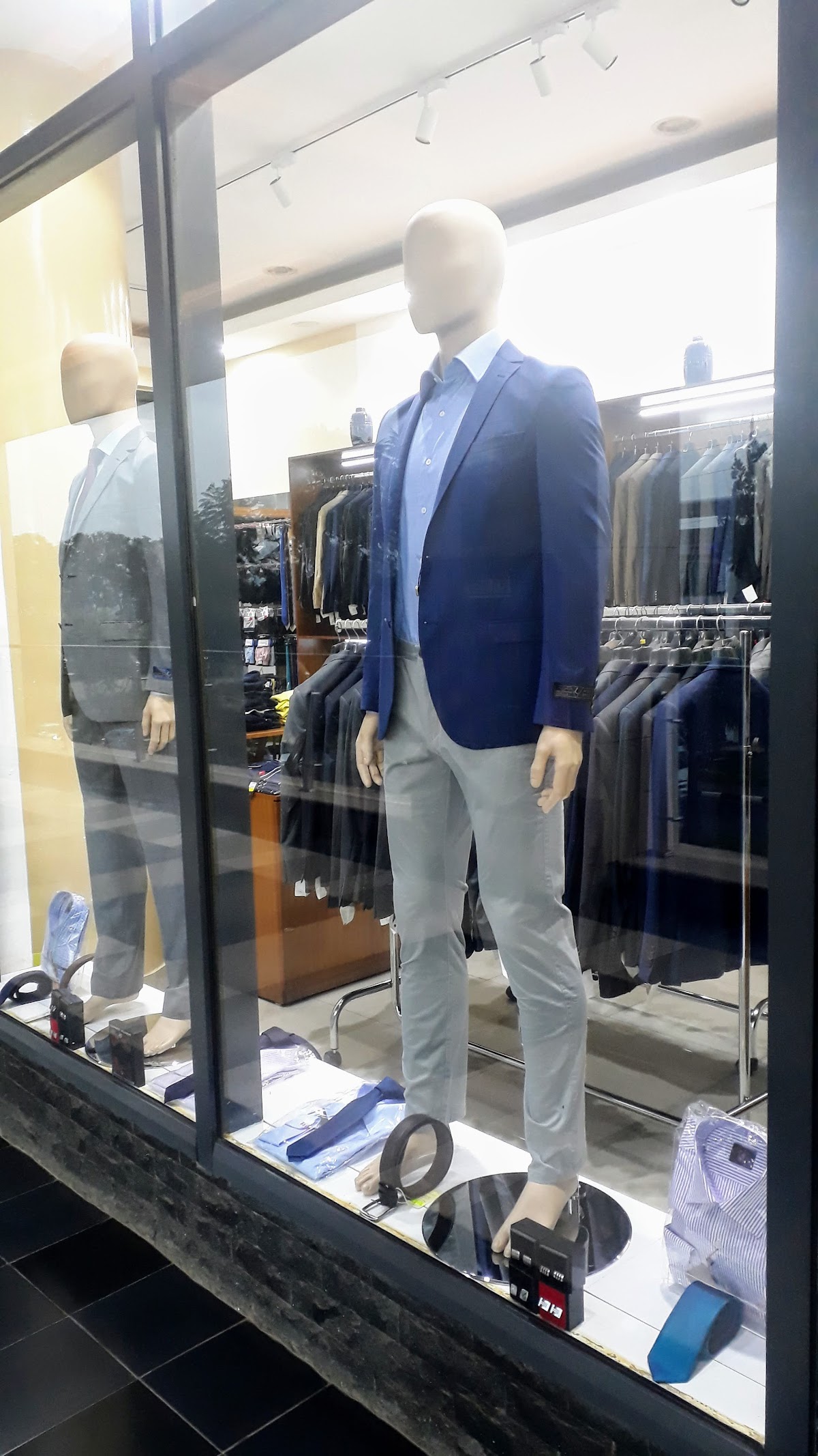 Photo of Icon Clothing Store by Christian Rebero Twahirwa