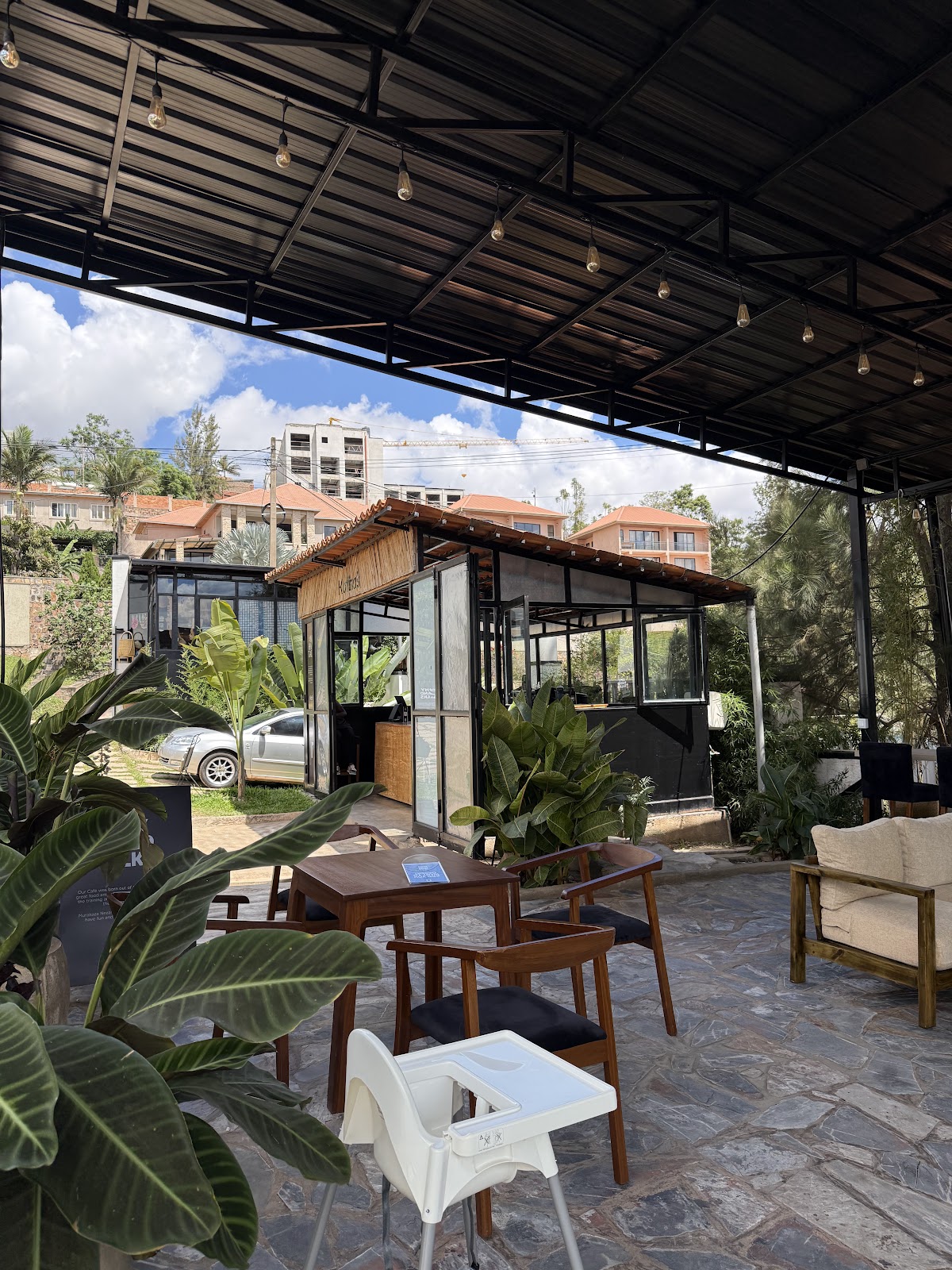 Katina’s Kafé — Cafés in Kisimenti, Kigali