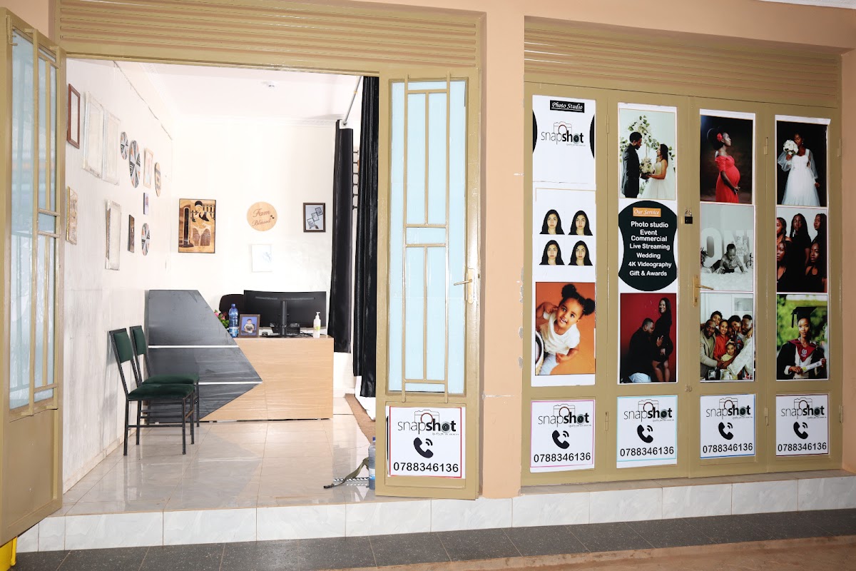 4 BROS HALAL GRILL RESTAURANT