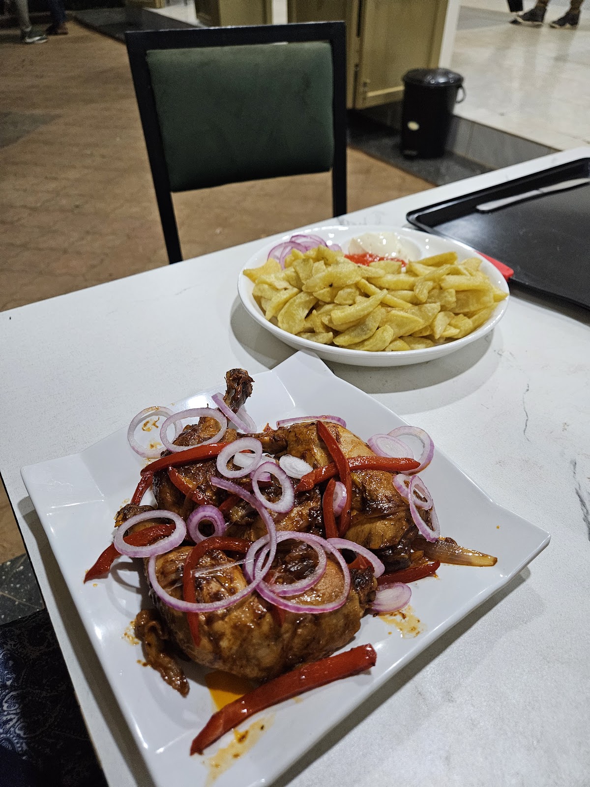 Photo of 4 BROS HALAL GRILL RESTAURANT by Sascha Ostermann