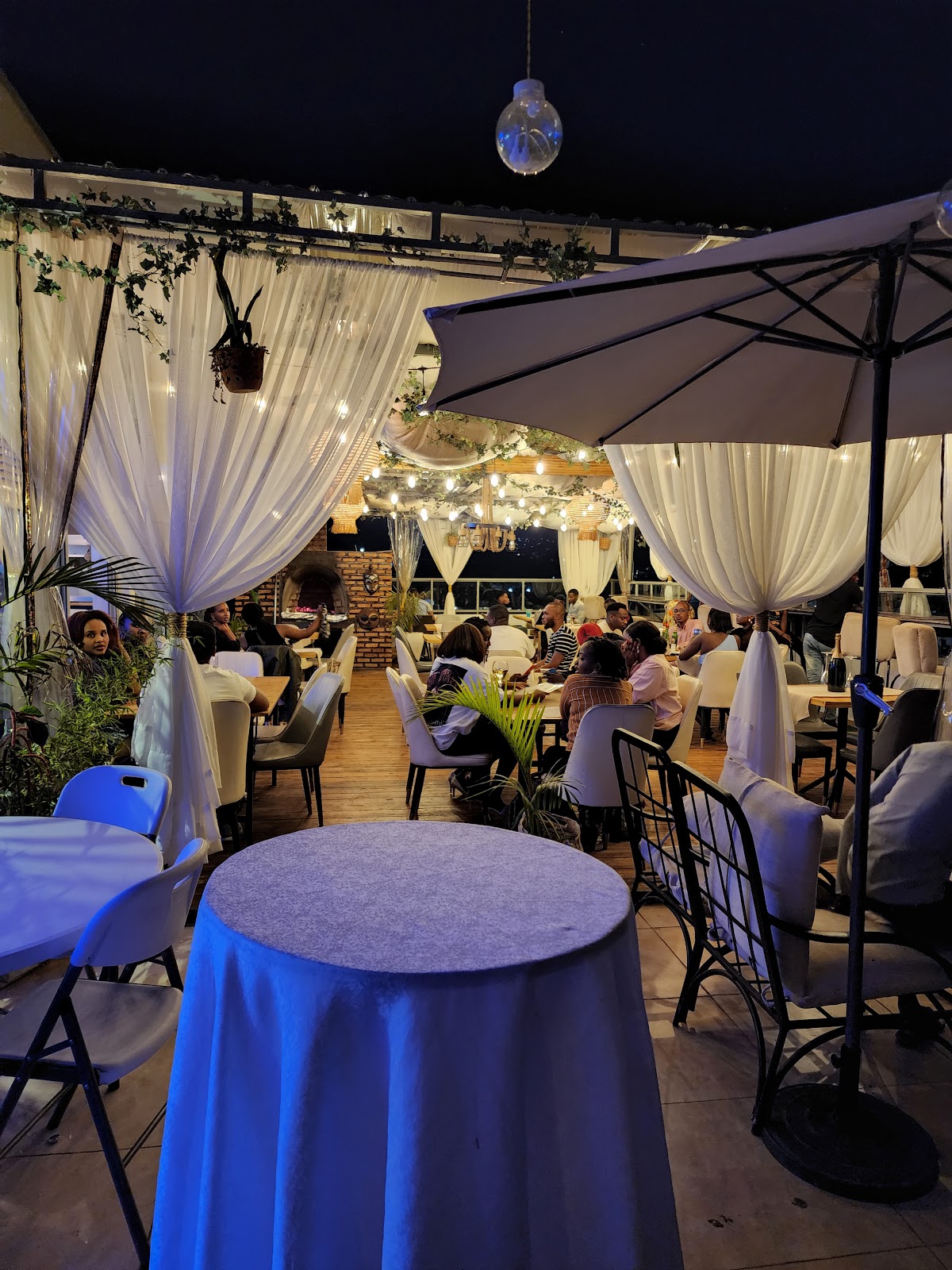 Calabash Rooftop Pub