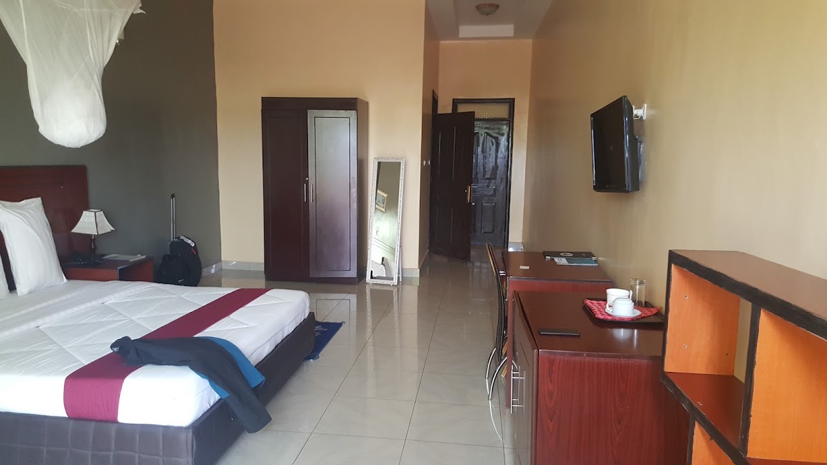 Photo of Hilltop Hotel and Country Club by busiku hamainza