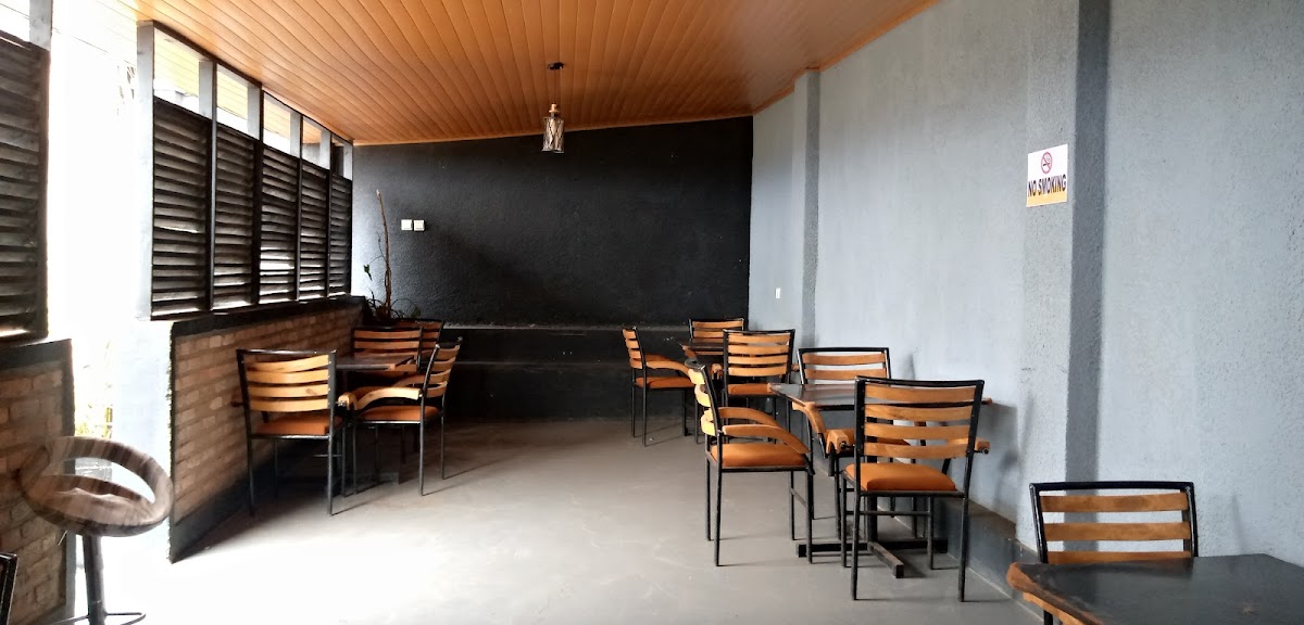 Cayenne Lounge