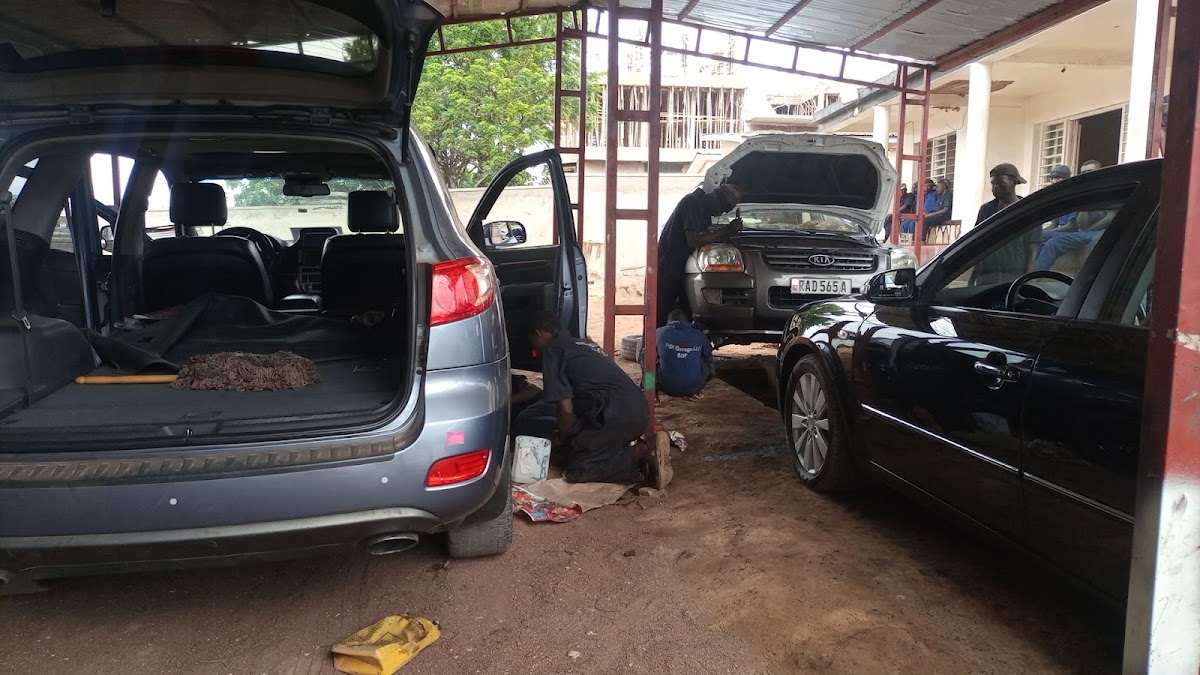 Fast Repairing Korean Garage