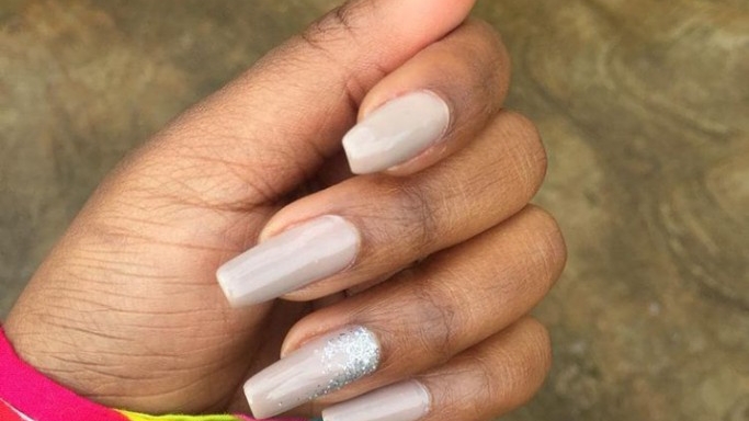 Placide nails salon