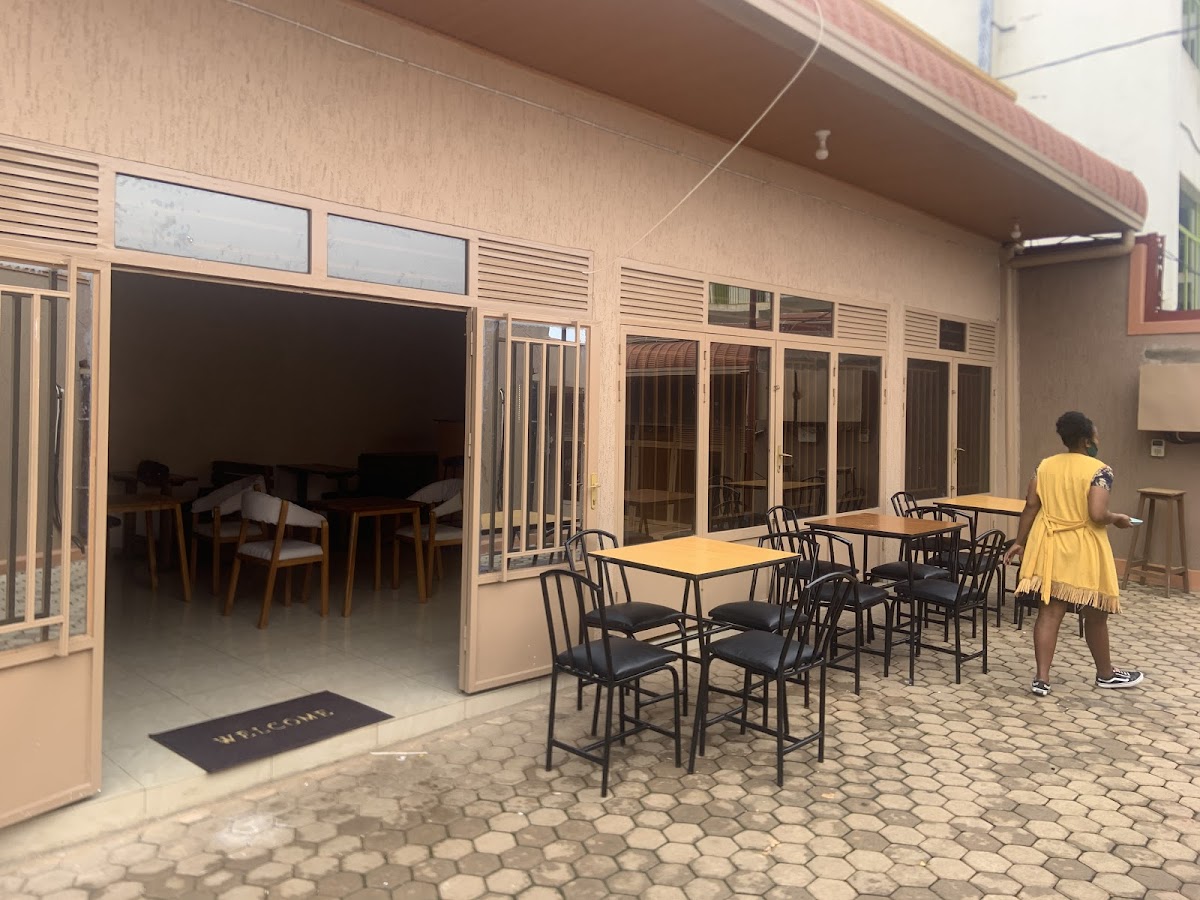 TITOZ Bar - Remera restaurant
