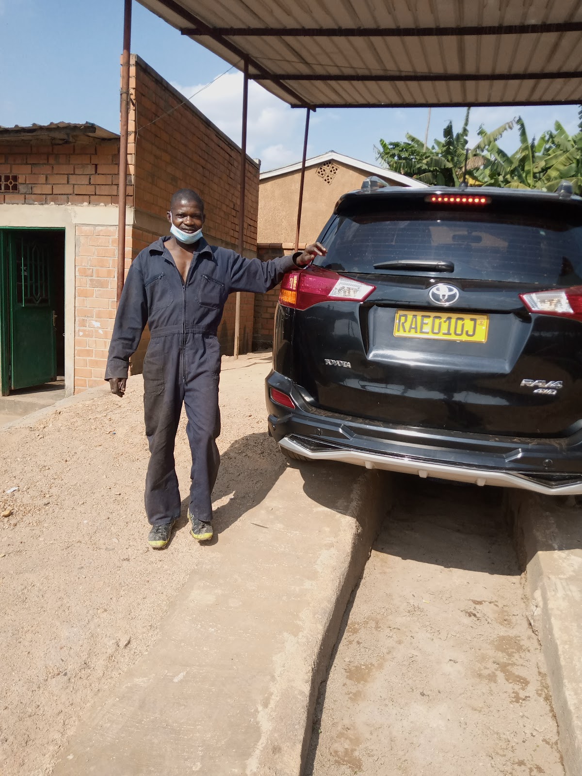 Photo of Life Autocare garage by Emmanuel Chigbogu Nwusulor
