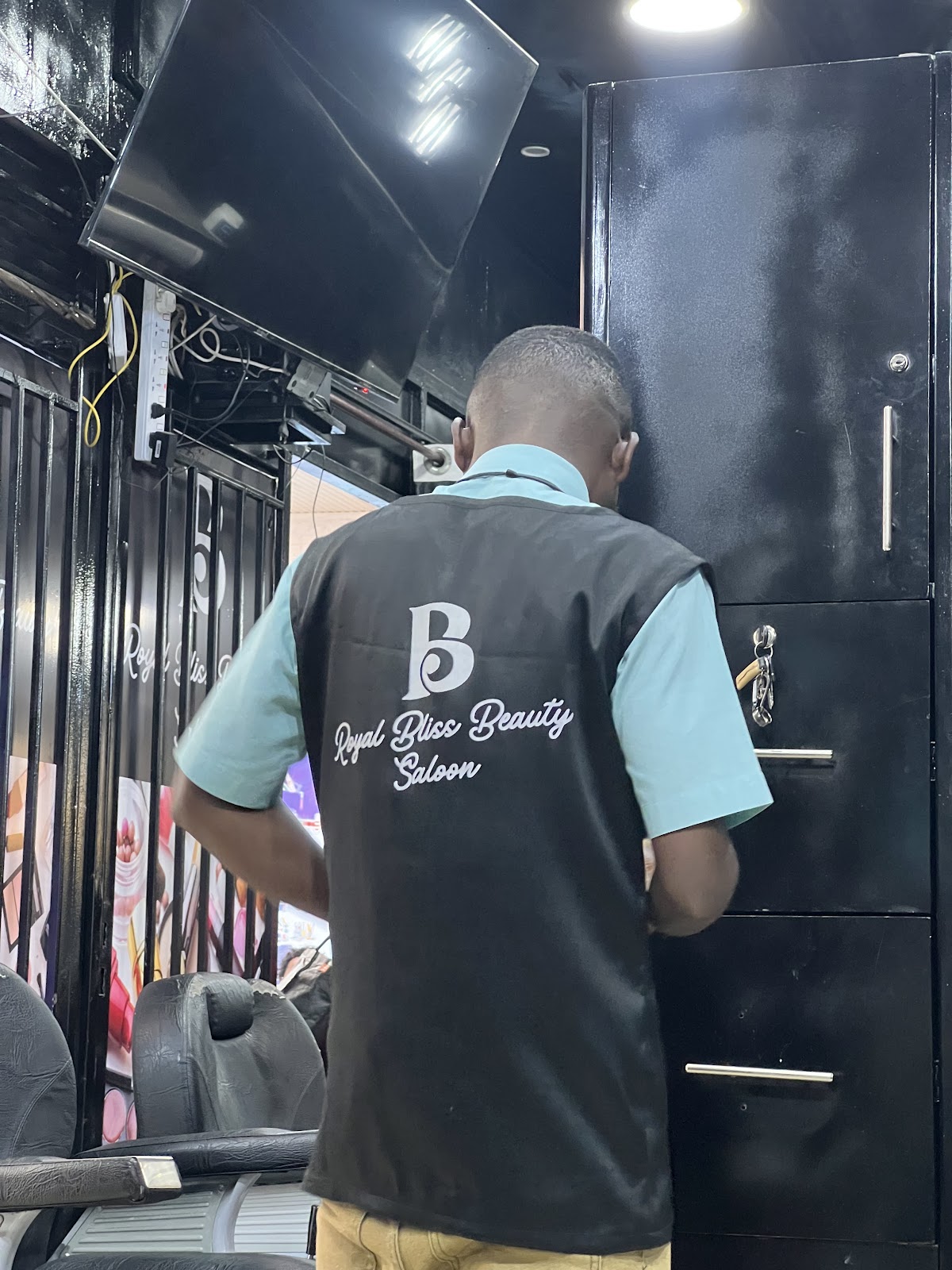 Royal Bliss Beauty Salon