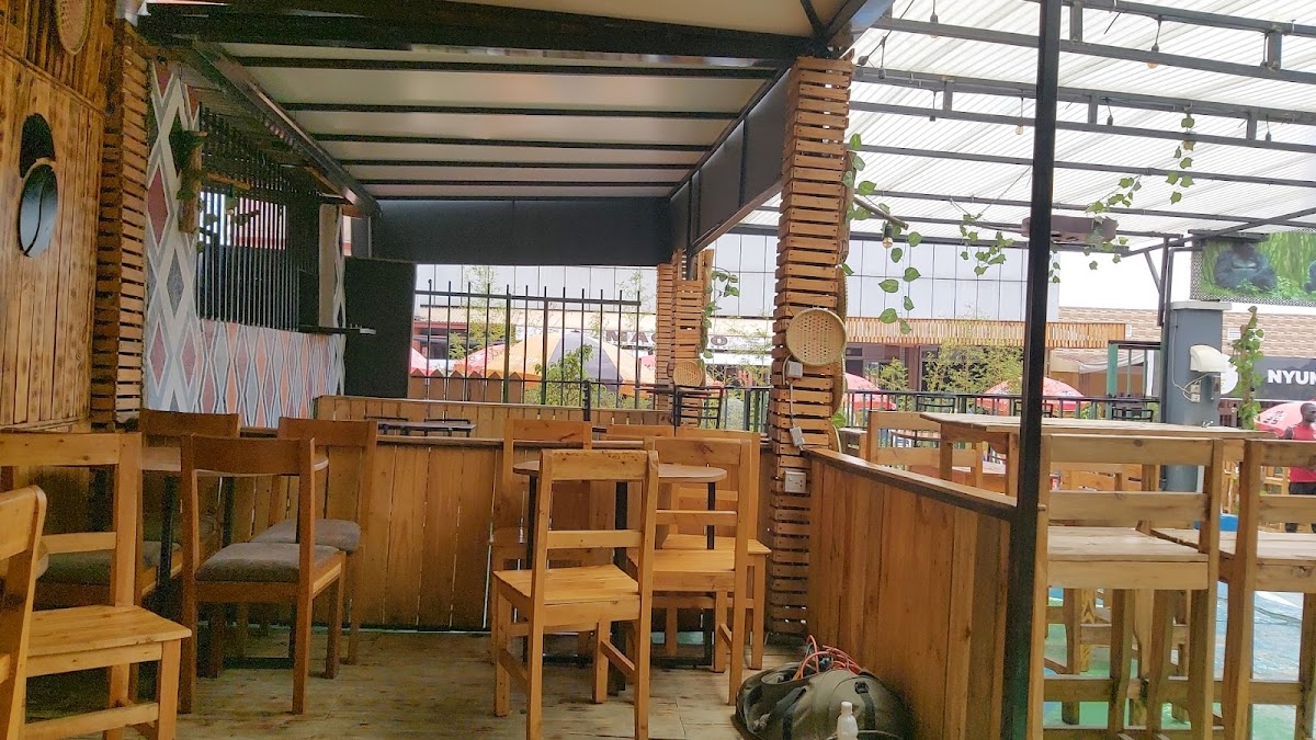 VISIT RWANDA Issa coffee