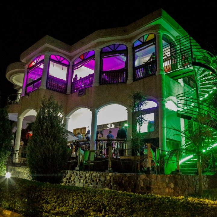 Photo of Pégase Resort Inn by Malvin Photographer