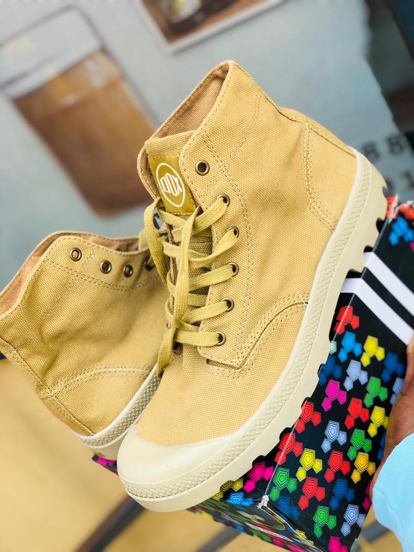 Berwa shoes store