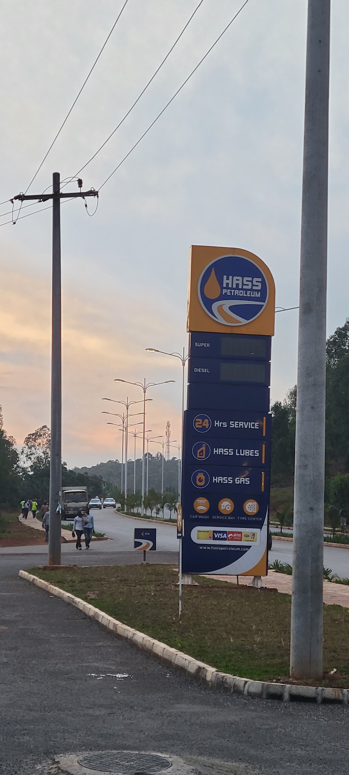 Photo of Hass Petroleum by Andrew VuDu